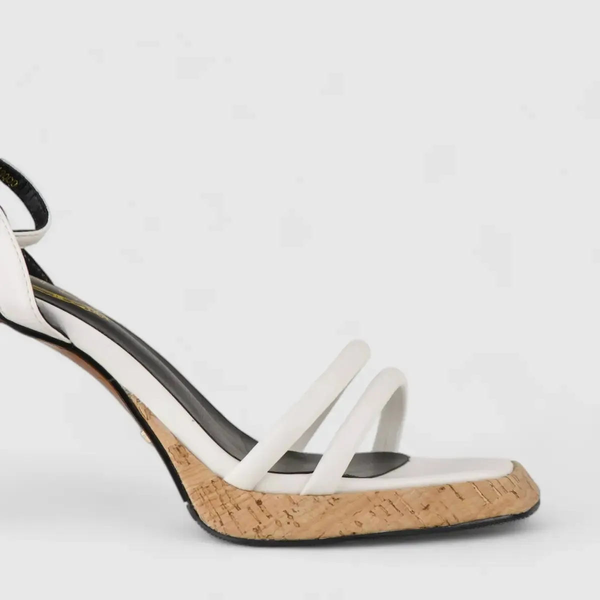 Bulbul Block Heel Sandal Black CAR5032