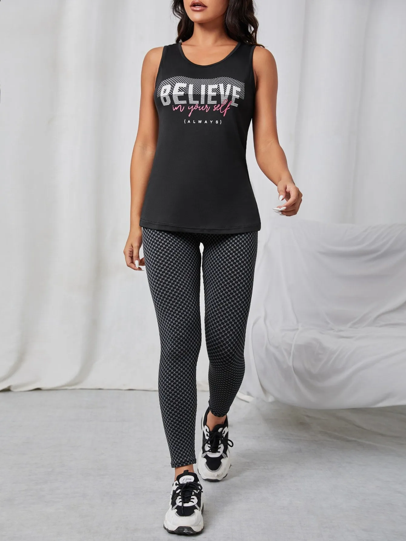 Keyhole Back Slogan Graphic Active Tee SS23 FD