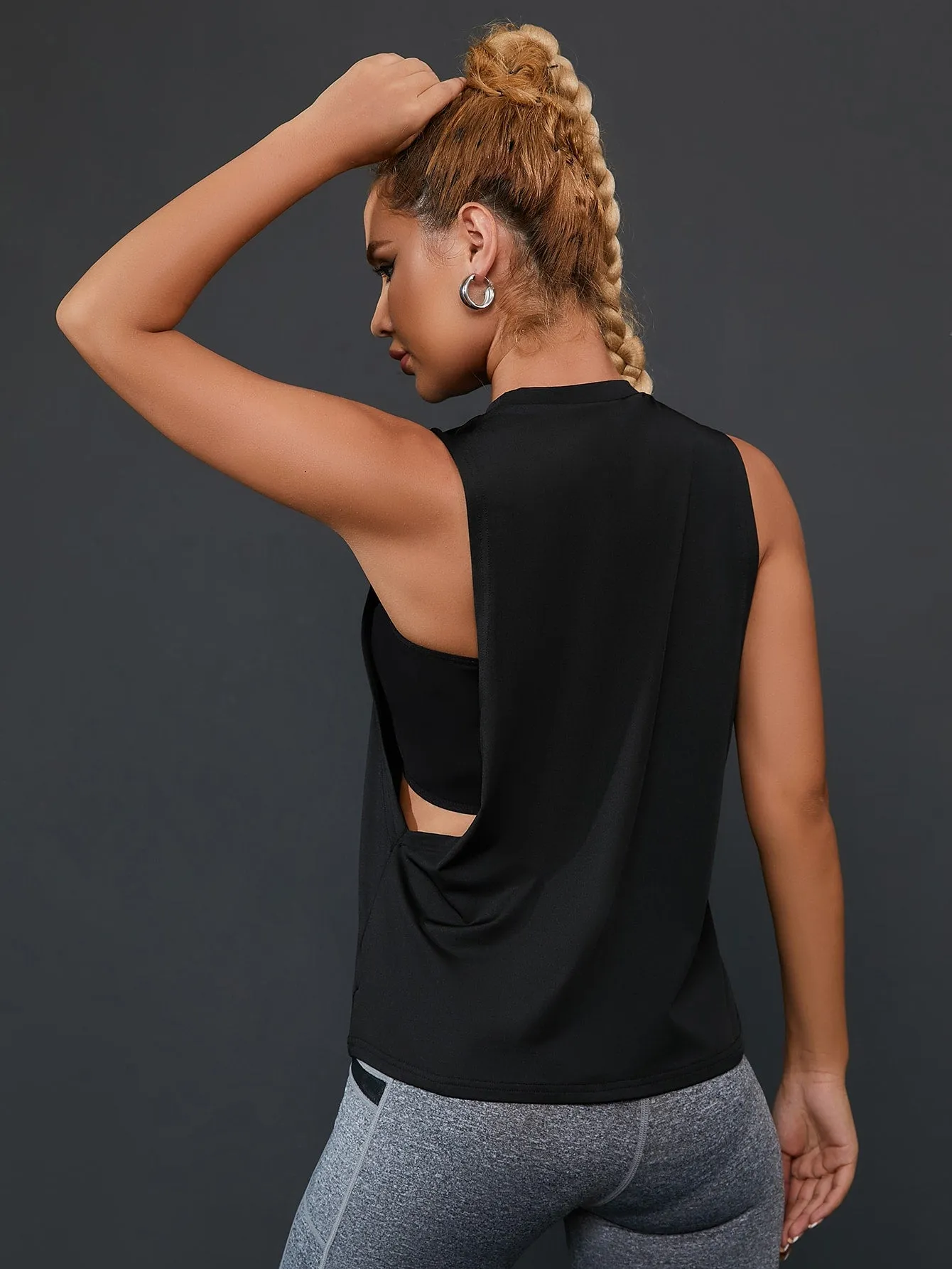 Letter Graphic Active Tank Top FW22
