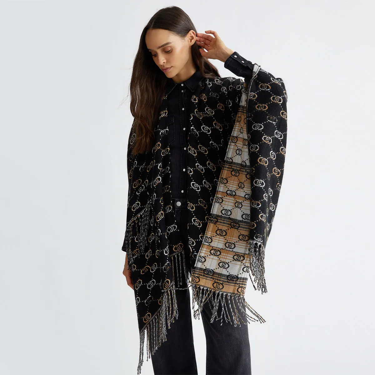 Liu Jo - Poncho con Logo Jacquard Black - 2F4014T0300 - BLACK